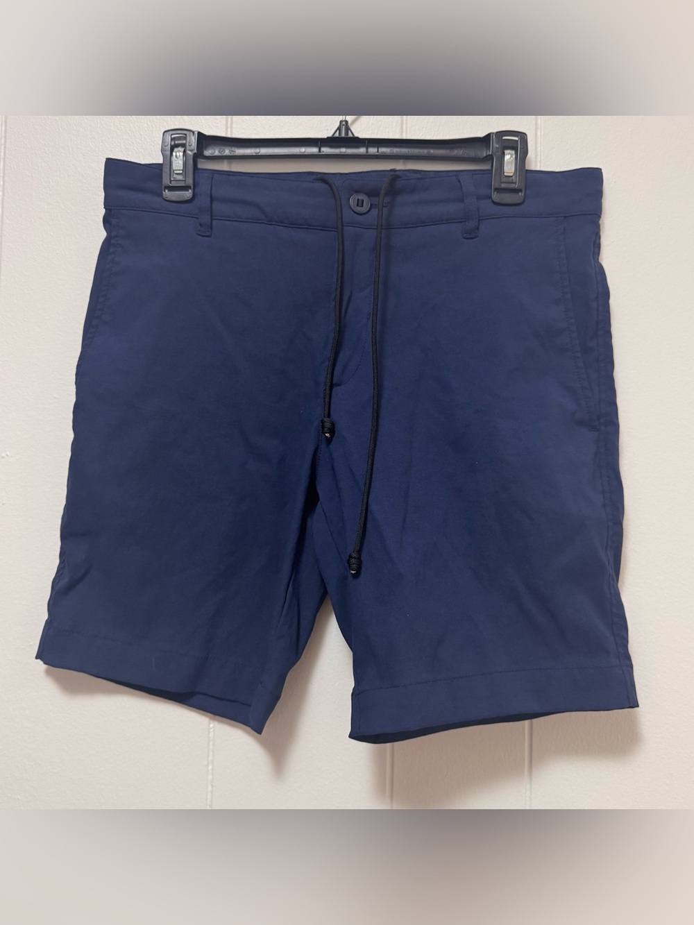 Outlier Shorts  Navy size 31